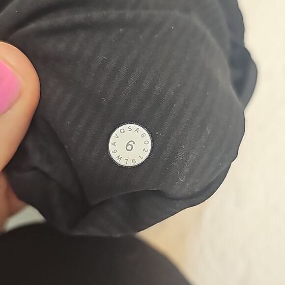 lululemon joggers size 6 - Picture 12 of 12